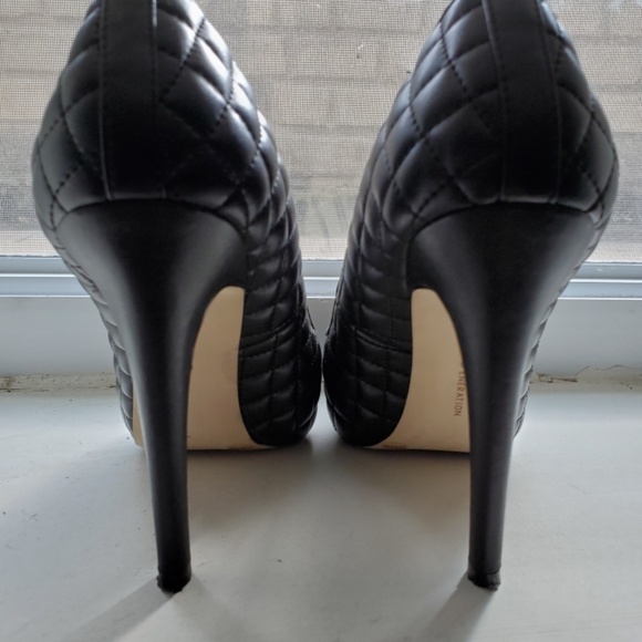 BCBGeneration - Picture 2 of 5